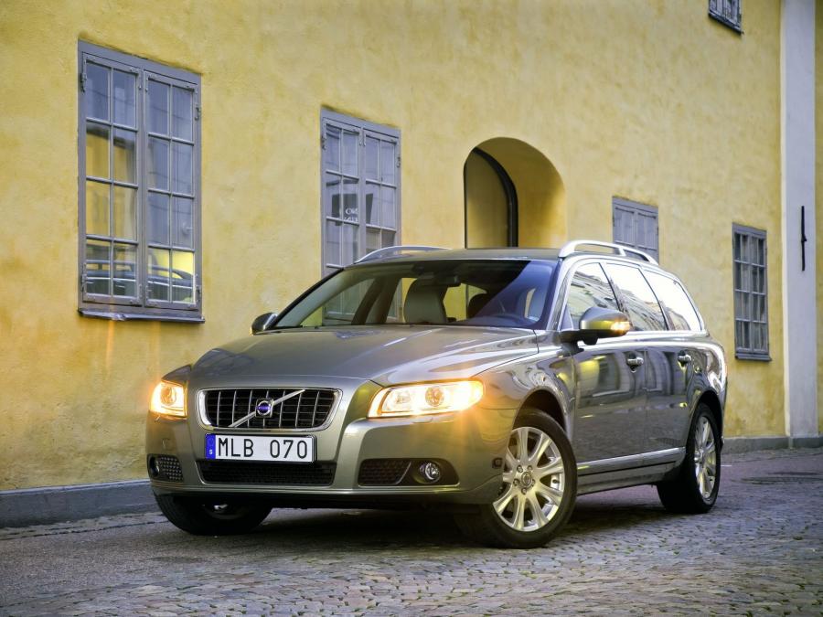  Volvo V70 T6 2007 года  (фото 9 из 64)